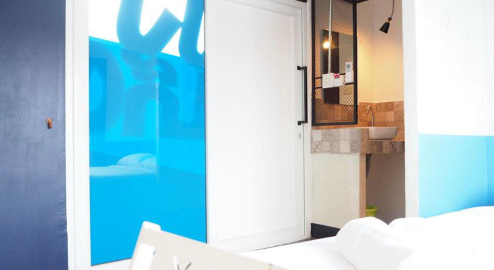 Art-C House Ξενοδοχείο Phuket Εξωτερικό φωτογραφία
